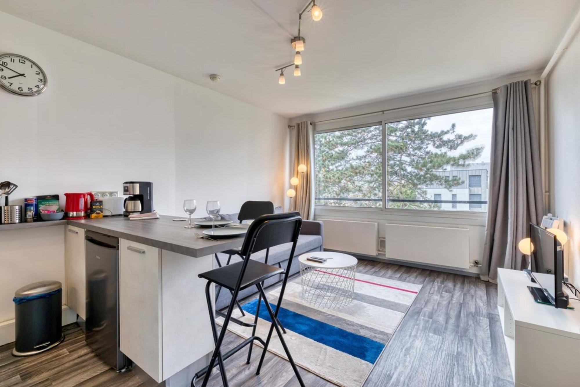 Olivia Studio Avec Place De Parking Rouen Exterior foto
